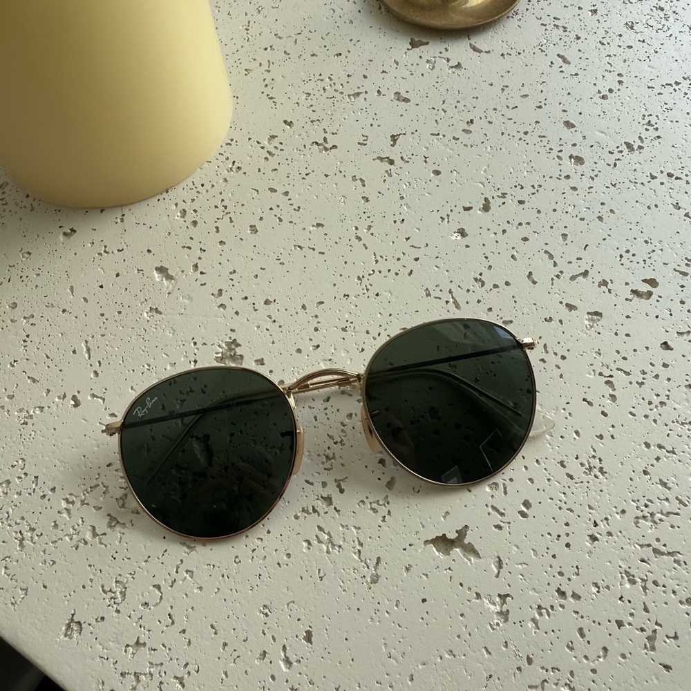 RAY-BAN Round Sunglasses with Gold Frame